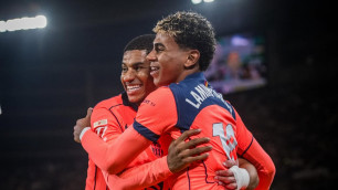 Маркус Рэшфорд (слева) и Ламин Ямаль в "Барселоне". ©ФК "Барселона"