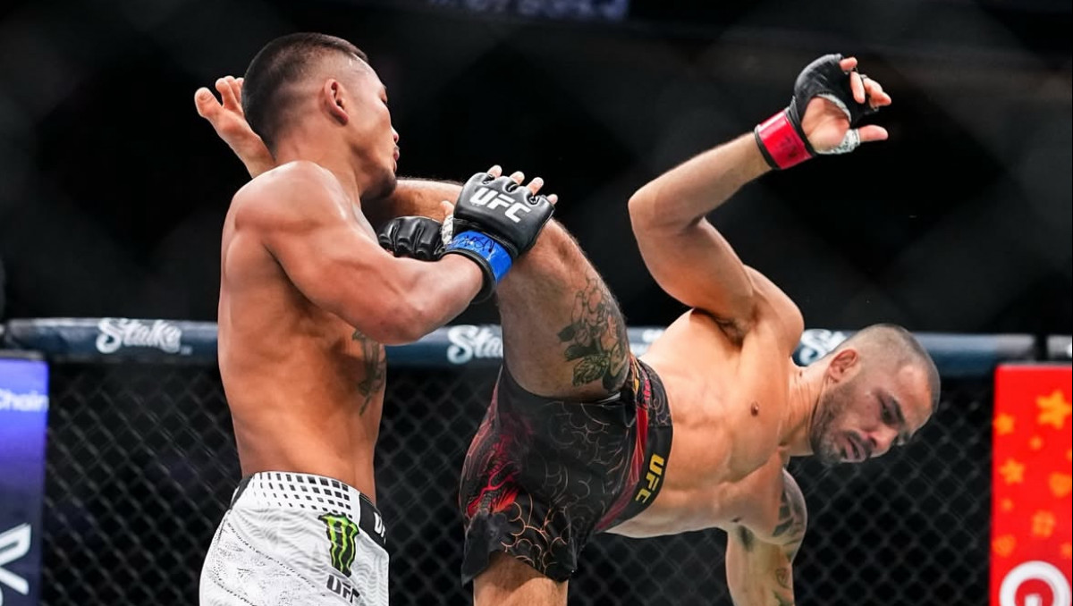 Сенсационный боец UFC за 26 секунд выиграл титул и обошёл Шавката Рахмонова