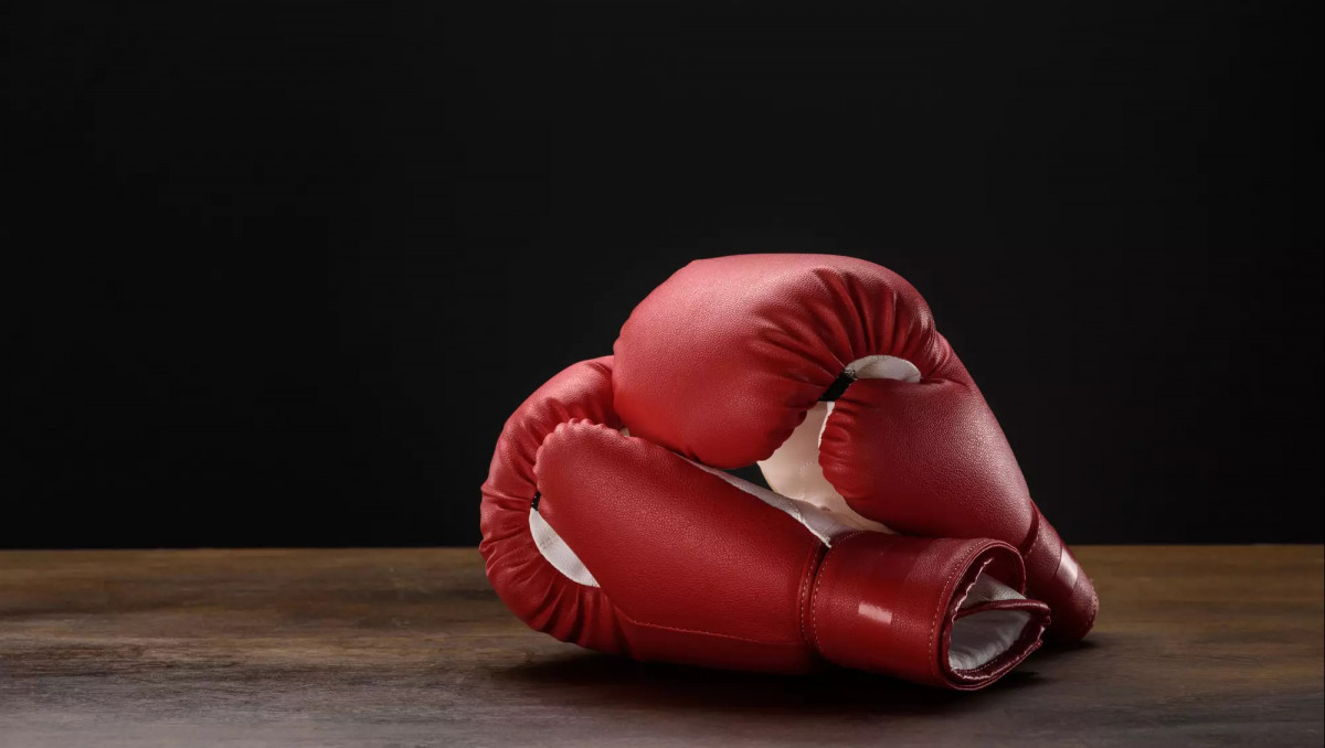 Раздельным решением судей обернулся бой казахстанца на ЧМ-2025 по боксу