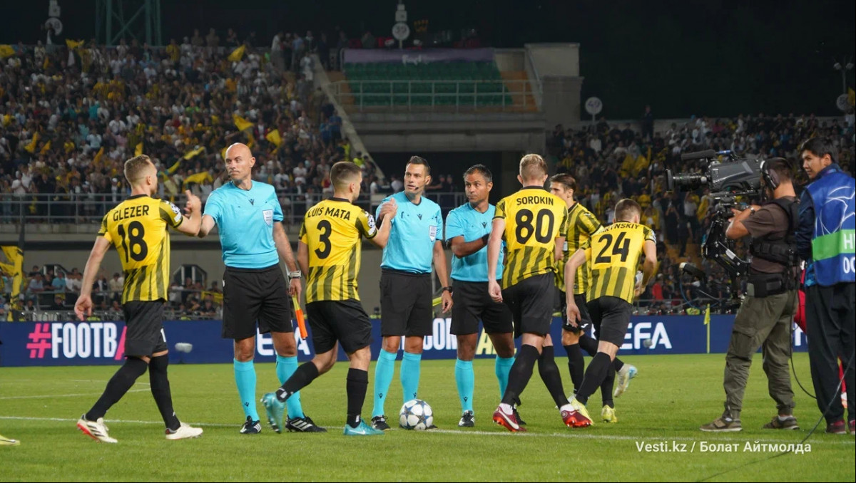 Прямая трансляция матча "Кайрат" - "Олимпиакос" в Лиге чемпионов