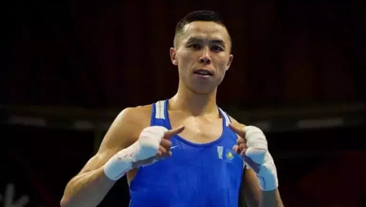 Бибосынов побывал в нокдауне и устроил избиение на ЧМ-2025 по боксу