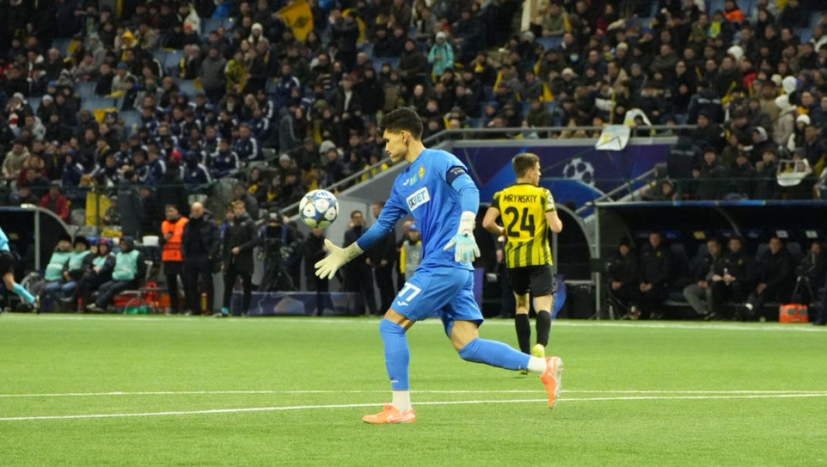 УЕФА дважды выделил Анарбекова: это стоит увидеть