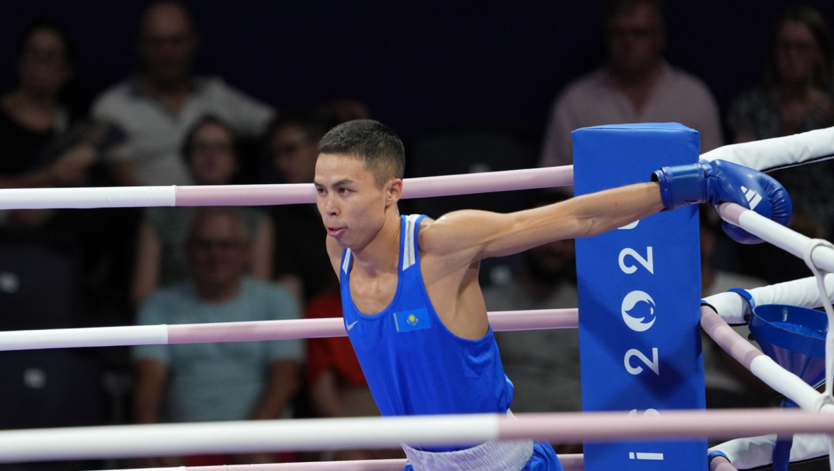 Сакен Бибосынов принёс Казахстану вторую путёвку в финал ЧМ по боксу