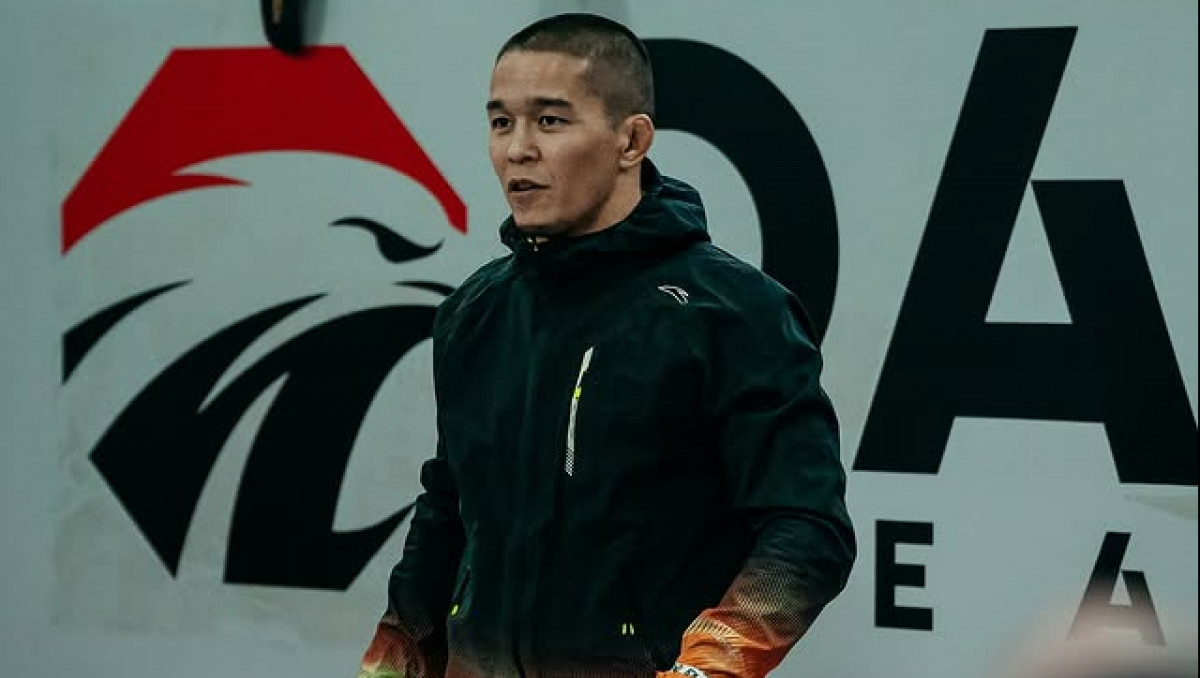 Асу Алмабаев получил громкий бой с двукратным чемпионом UFC