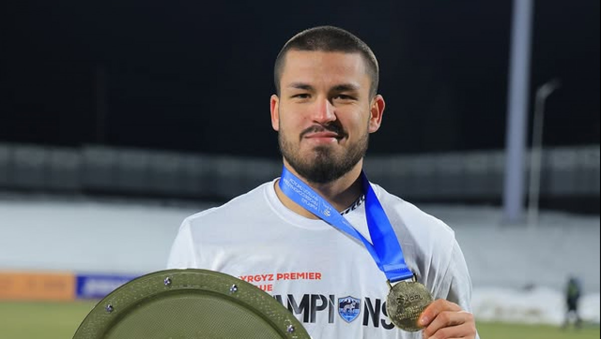 Капитан сборной выбирает между клубами Казахстана и Европы