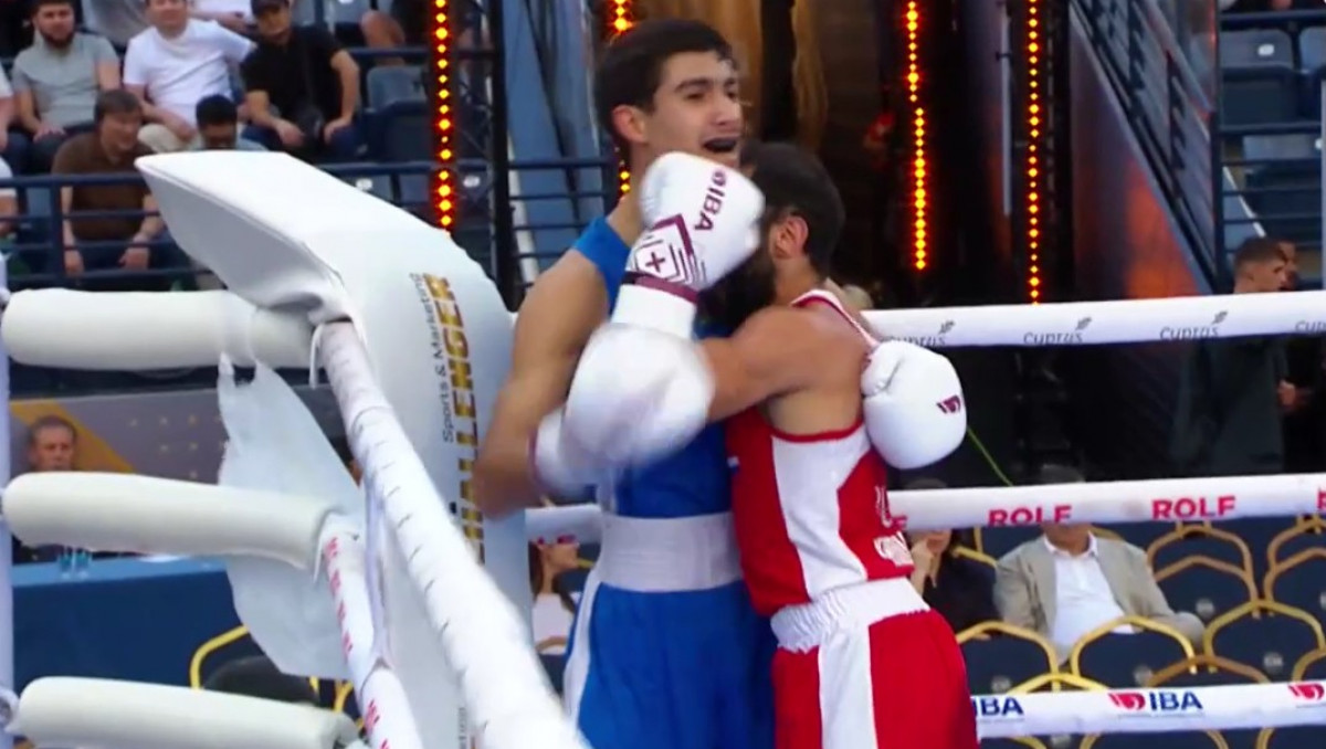 Обидчика казаха лишили золота ЧМ по боксу