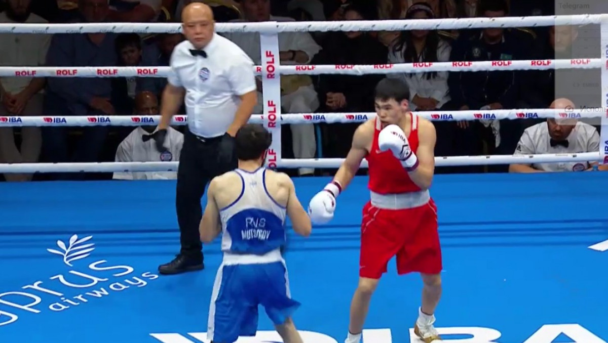 Казахстан понёс первую потерю в финалах ЧМ-2025 по боксу