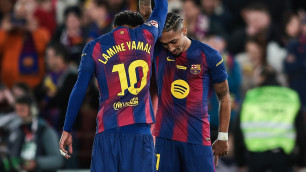 Ламин Ямаль и Рафинья. Фото: ФК "Барселона"©