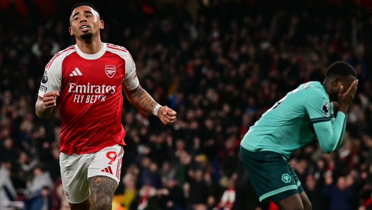 Драма в АПЛ: худшая команда сезона забила три гола в игре с "Арсеналом", но есть нюанс