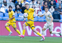 Ислам Чесноков в матче Казахстан - Северная Македония. Фото: КФФ©