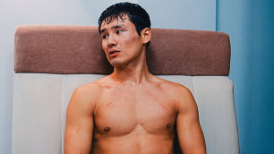 Еркебулан Токтар с поясом BMF OCTAGON. Фото: IG/erkebulan_toktar©