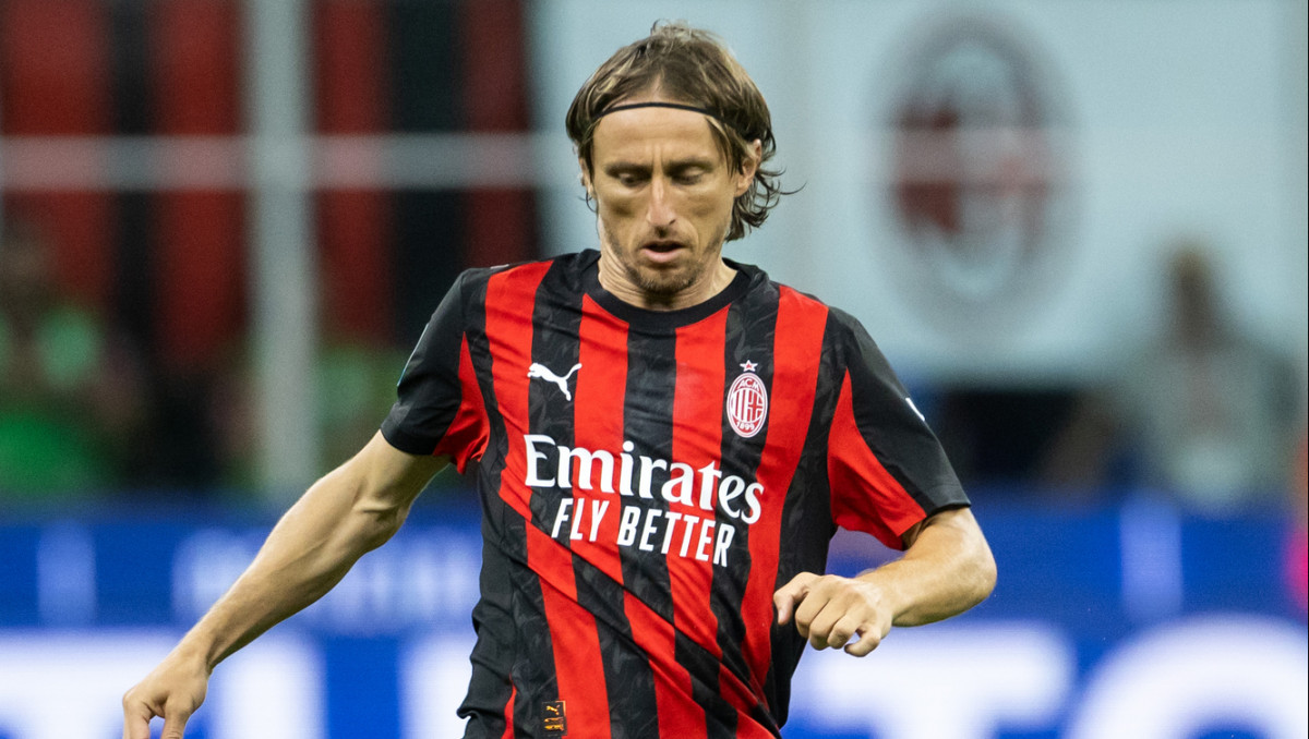 Звезда "Барселоны" отказал Модричу и выбрал пятикратных победителей ЛЧ