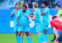 Футболисты "Зенита" в игре с "Акроном". Фото: ФК "Зенит"©