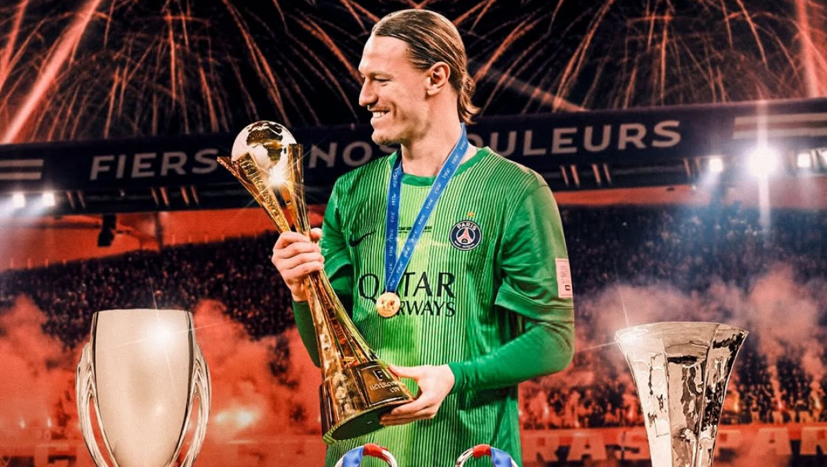 Звёздный час Сафонова: как россиянин стал героем ПСЖ и зачем он приезжал в академию "Кайрата"?