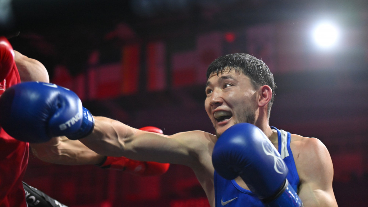 В России рассказали о "грязи" в полуфинале ЧМ по боксу с казахом