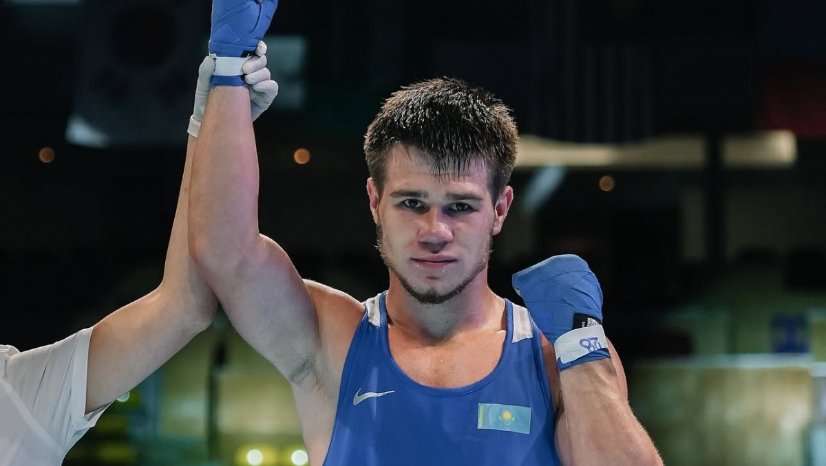 Боксёр сборной Казахстана выиграл бой нокаутом