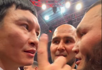 Ануарбек Бекембетов и Жуман Жумабеков. Фото: кадр из видео©