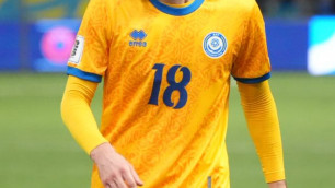 Футболист в форме сборной Казахстана. Фото: Vesti.kz/Маржан Куандыкова©