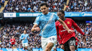 Абдукодир Хусанов (слева). ©Depositphotos/operations@newsimages.co.uk