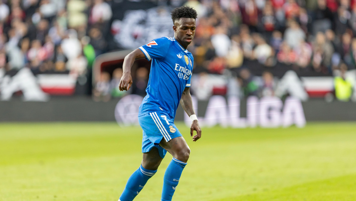 Сколько зарабатывает Винисиус в час в "Реале"