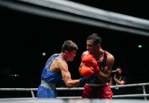 Торехан Сабырхан (слева) на ЧМ-2025. ©KBF