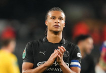 ©instagram.com/nathanake