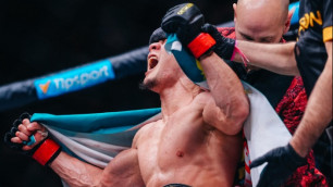 Жалгас Жумагулов после победы над Давидом Дворжаком. Фото: OKTAGON MMA©