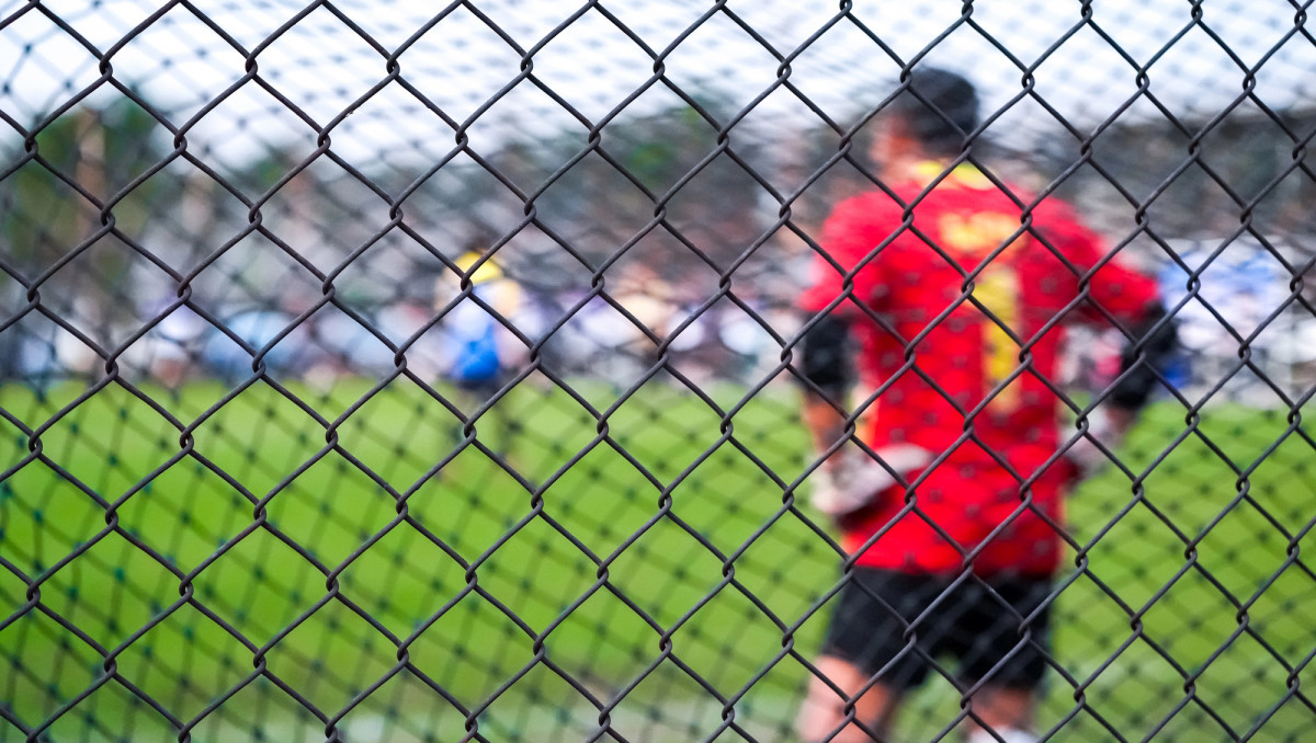 Участник еврокубков объявил о контракте с казахстанским вратарём