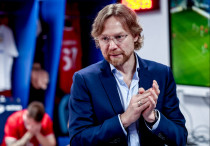 Валерий Карпин - главный тренер сборной России по футболу. ©Михаил Шапаев, РФС