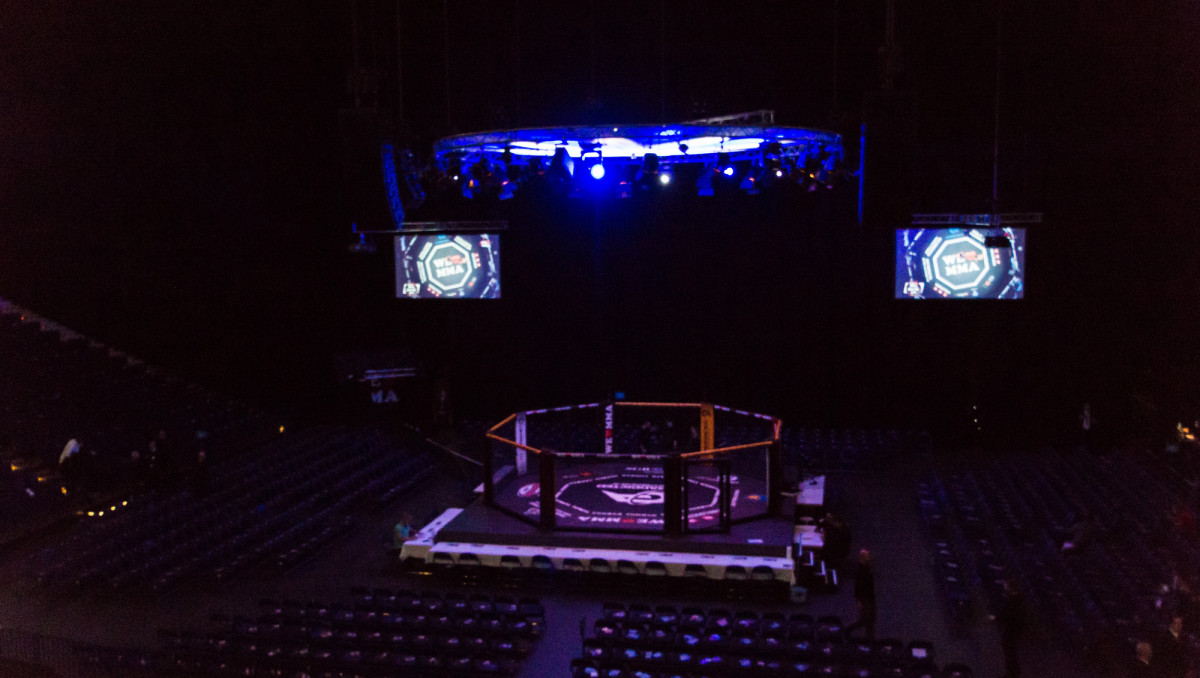 Прямая трансляция боёв Ахметова и и Бакытжанулы на ACA 198