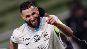 Карим Бензема празднует гол. Фото: ФК "Аль-Иттихад"©