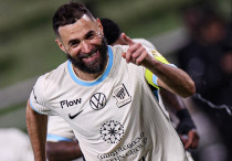 Карим Бензема празднует гол. Фото: ФК "Аль-Иттихад"©