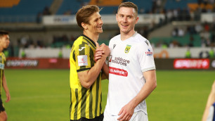 Александр Мартынович и Николай Сигневич. Фото: ФК "Кайрат"/Арман Джаксыгулов©