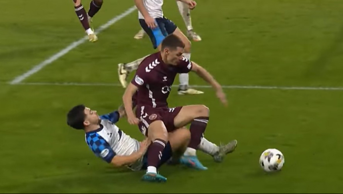 Чесноков дебютировал за британский клуб и заработал пенальти в драматичном матче