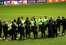 Футболисты "Кайрата" перед игрой с "Брюгге". Фото: Vesti.kz/Алимжан Аманжол©