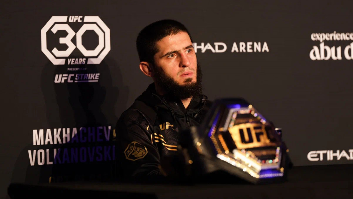 Махачев одержал первую победу в 2026 году: причём за пределами октагона