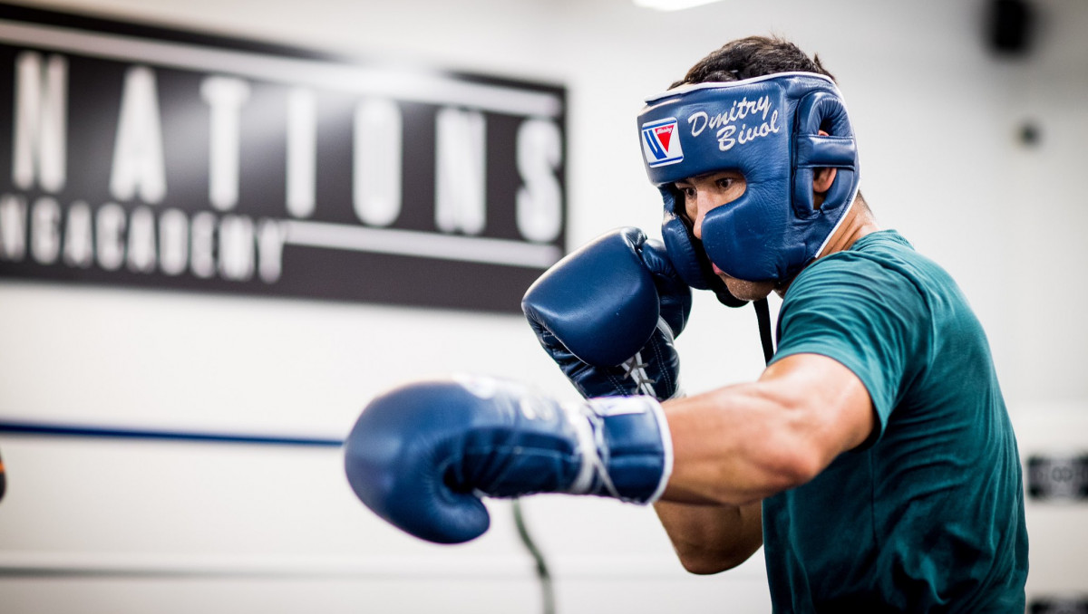 У Бивола собрались отнять титул чемпиона мира