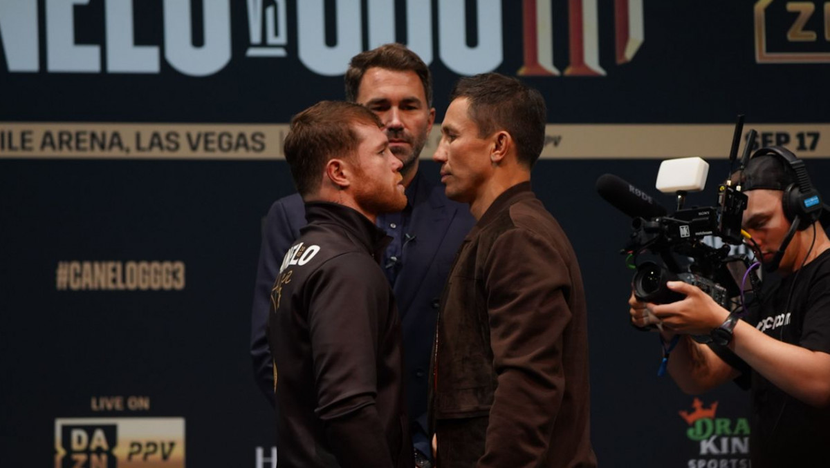 Netflix снимет фильм о Канело и его трилогии с Головкиным