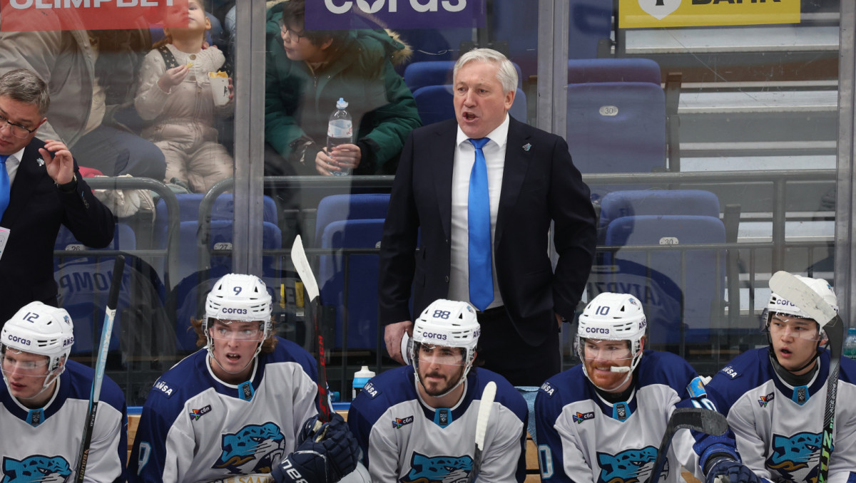 Тренер "Барыса" нашёл объяснение ещё одному поражению в КХЛ