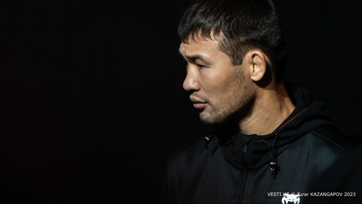 Непобеждённый боец из веса Рахмонова дебютировал в UFC с нокаутом