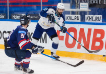 Адиль Бекетаев в игре "Лада" - "Барыс". Фото: ХК "Барыс"©