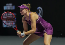 Елена Рыбакина. Фото: ©x.com/WTAFinalsRiyadh