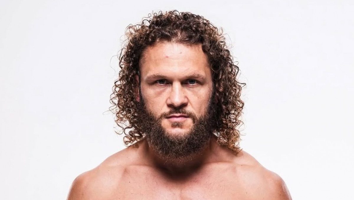 Уроженец Казахстана превзошел соперника перед UFC 325