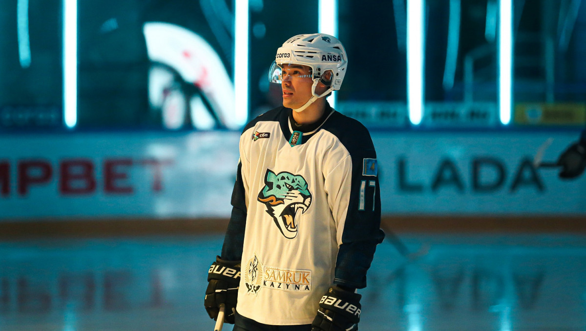 "Барыс" назвал состав с потерей игрока на матчи КХЛ