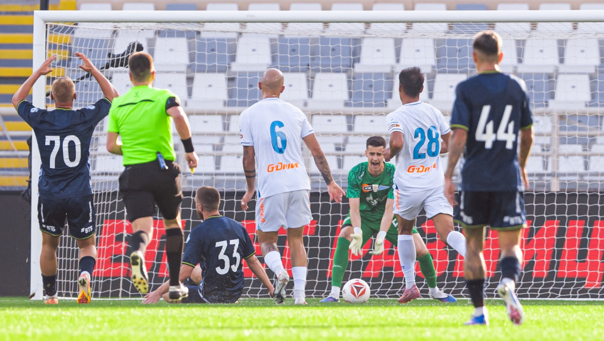 Тремя голами обернулся матч клубов Алипа и Зайнутдинова