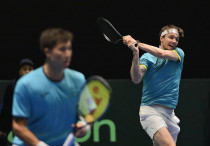 Александр Бублик и Бейбит Жукаев ©Андрей Ударцев