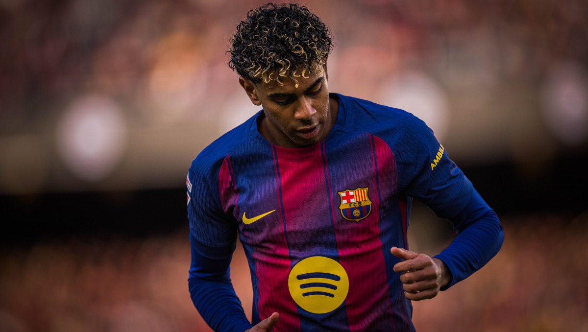 Ямаль уделал Мбаппе и помог "Барселоне" оформить разгром