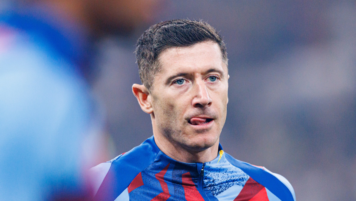 Левандовски получил пять предложений и выбрал приоритетный клуб