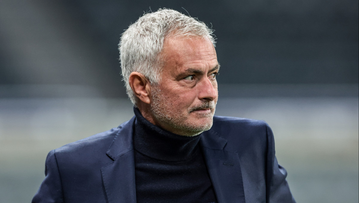 Почему он? Моуринью сделал неожиданное признание о Месси