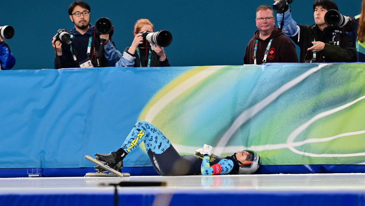 В сборной Казахстана объяснили падение конькобежек на Олимпиаде
